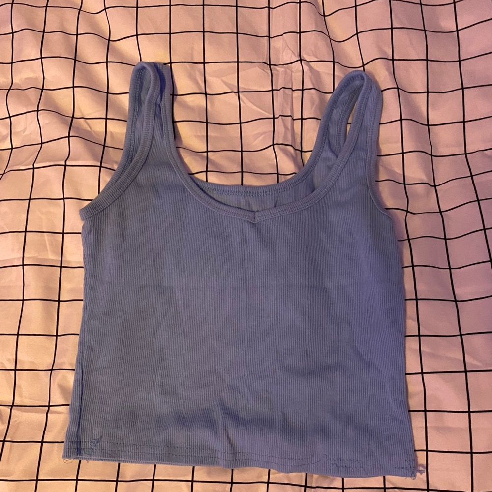 blue tank top